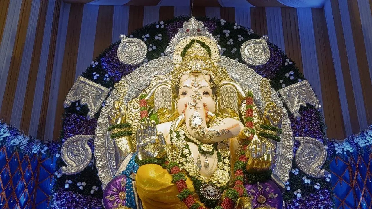 GSB Seva Mandal Ganpati pandal at King's Circle, Mumbai